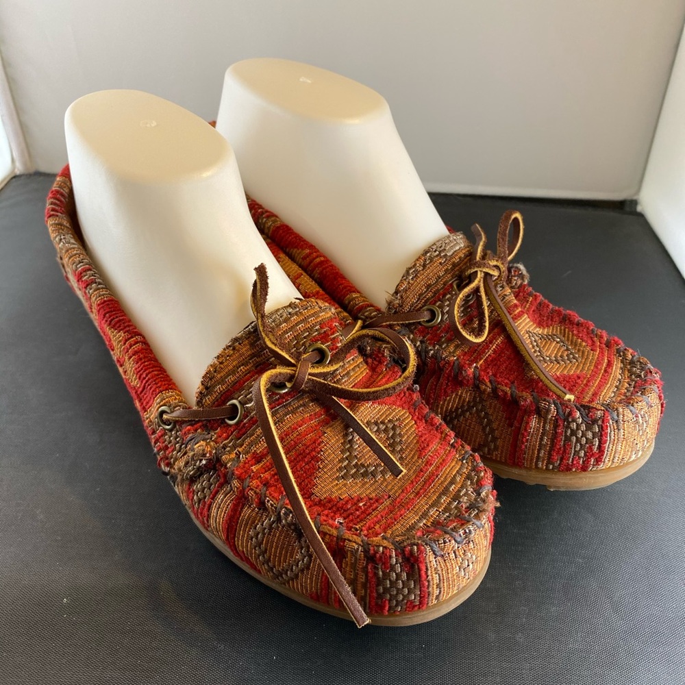 Minnetonka Moccasins